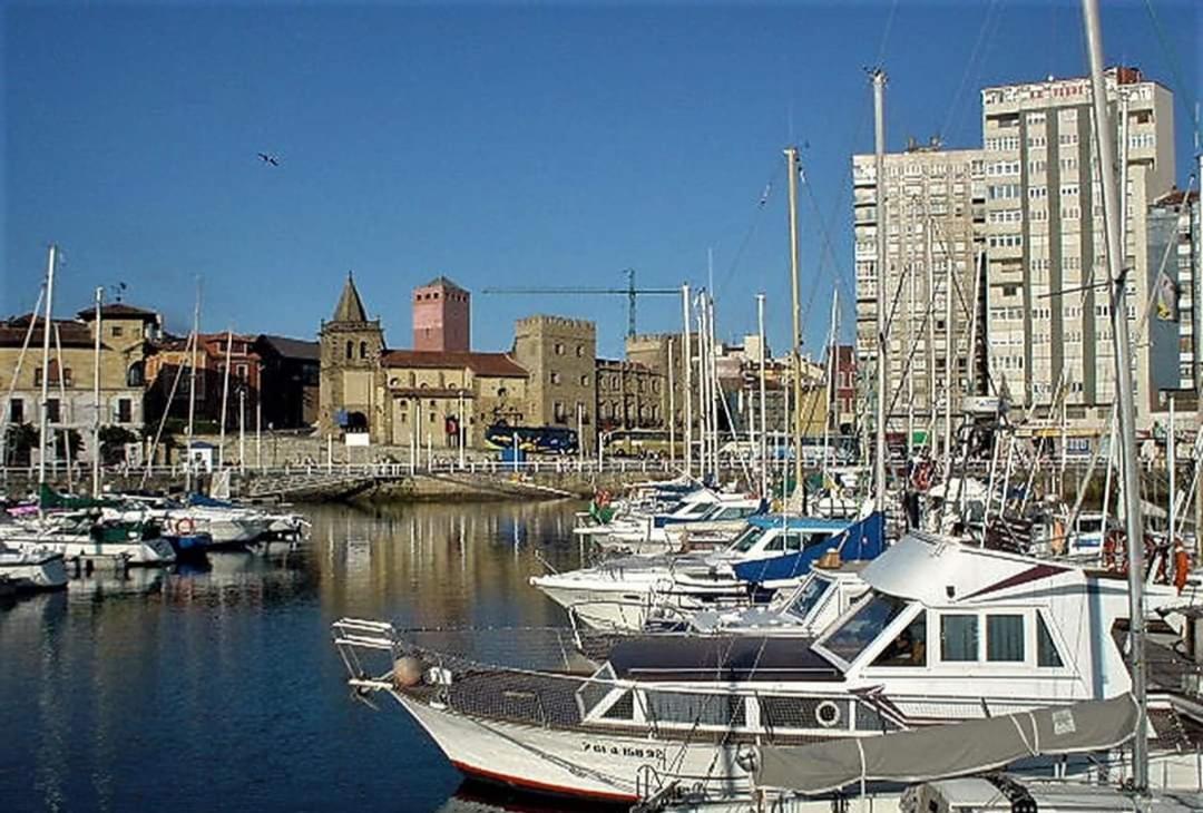 Отель Albor II Хихон Экстерьер фото