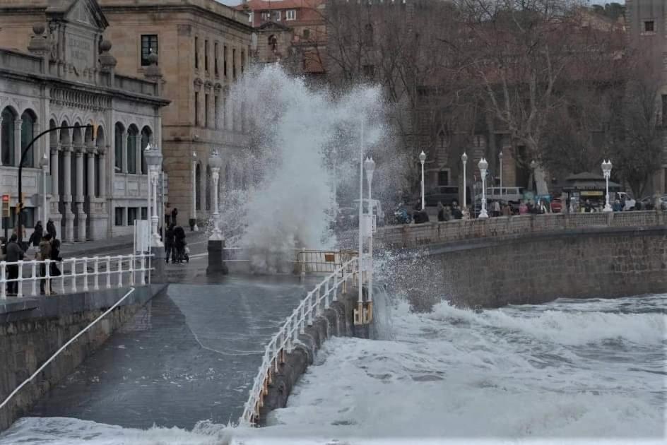 Отель Albor II Хихон Экстерьер фото